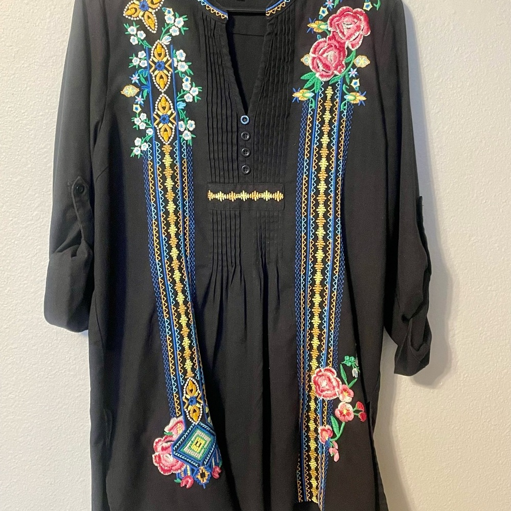CALESSA Embroidery Linen Boho Tunic Top